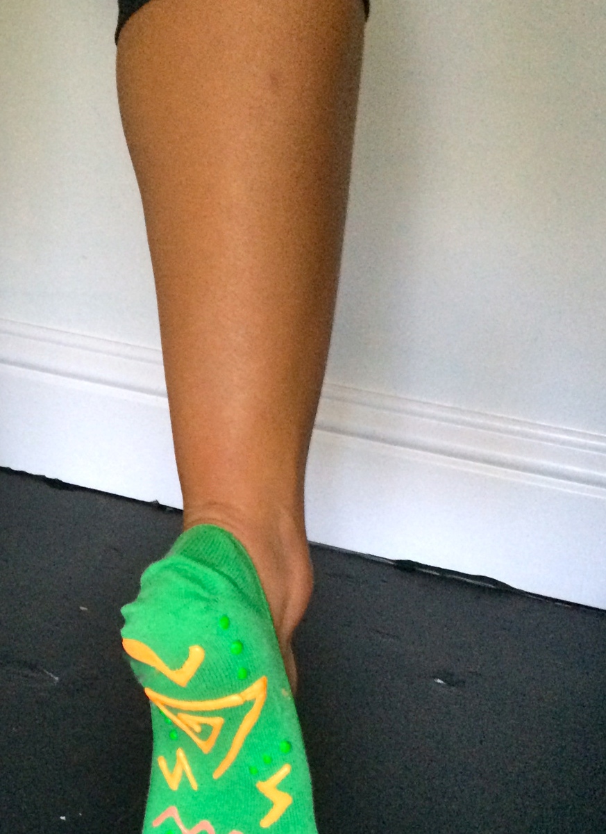 DIY Grip Socks for Barre,Yoga,Pilates – Meaghan Mooney's Blog